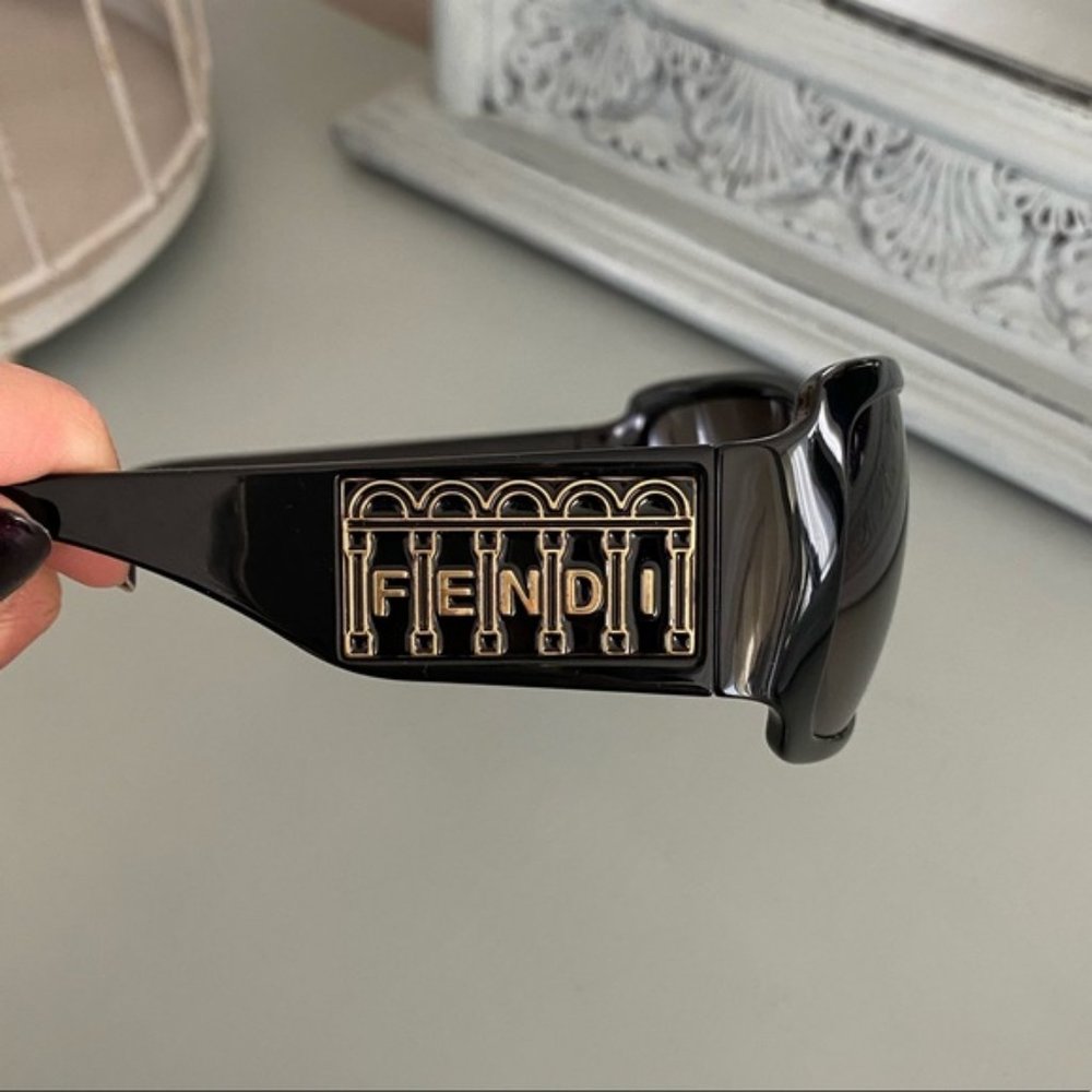 FENDI Sunglasses 🕶